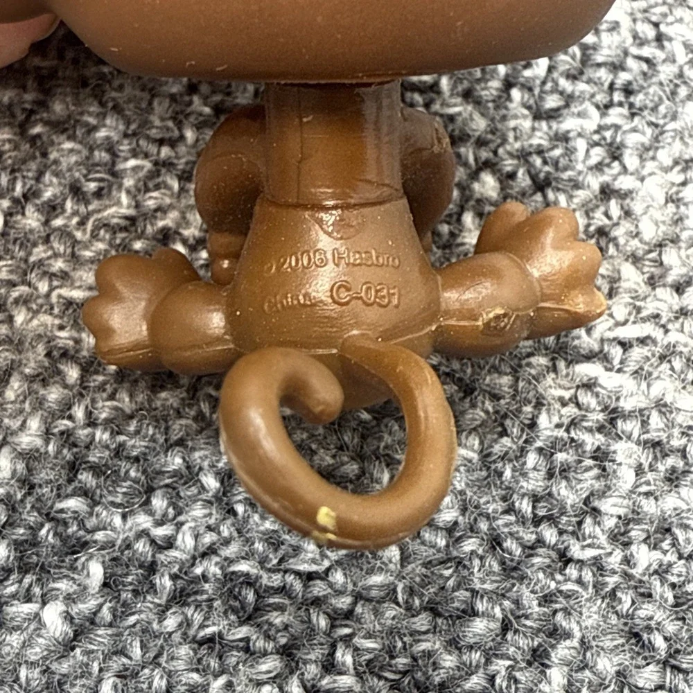 Littlest Pet Shop LPS #501 Monkey 2006 & #946 Monkey 2007 Hasbro‎
